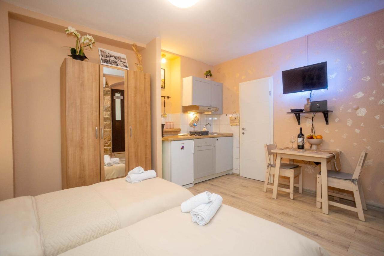 Splitska Kala Apartment ภายนอก รูปภาพ