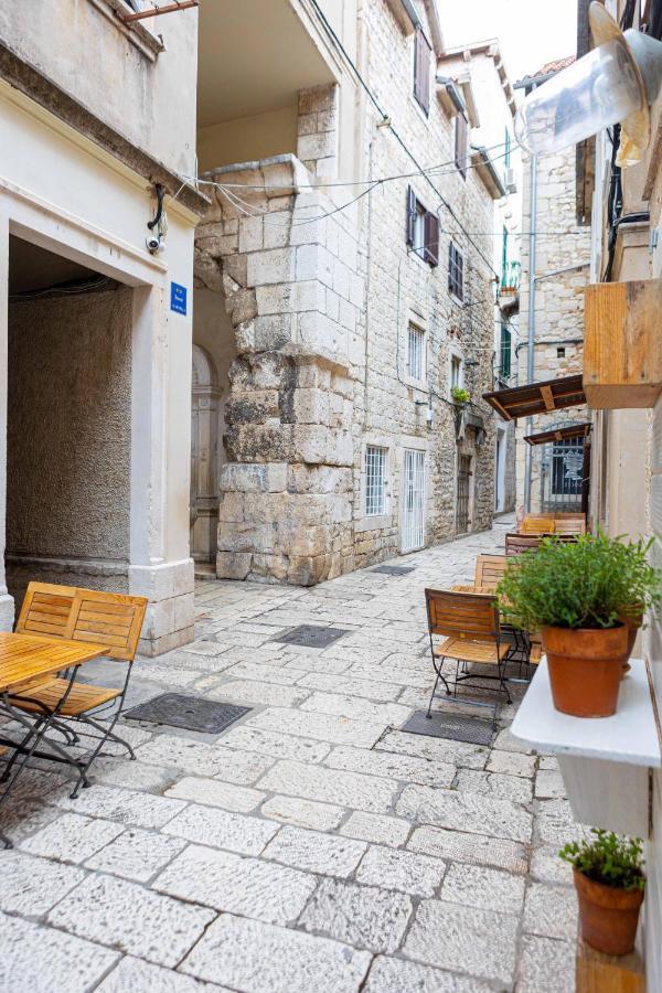 Splitska Kala Apartment ภายนอก รูปภาพ