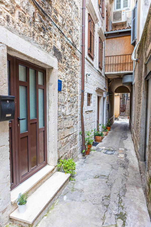 Splitska Kala Apartment ภายนอก รูปภาพ