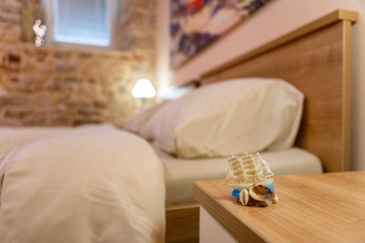 Splitska Kala Apartment ภายนอก รูปภาพ